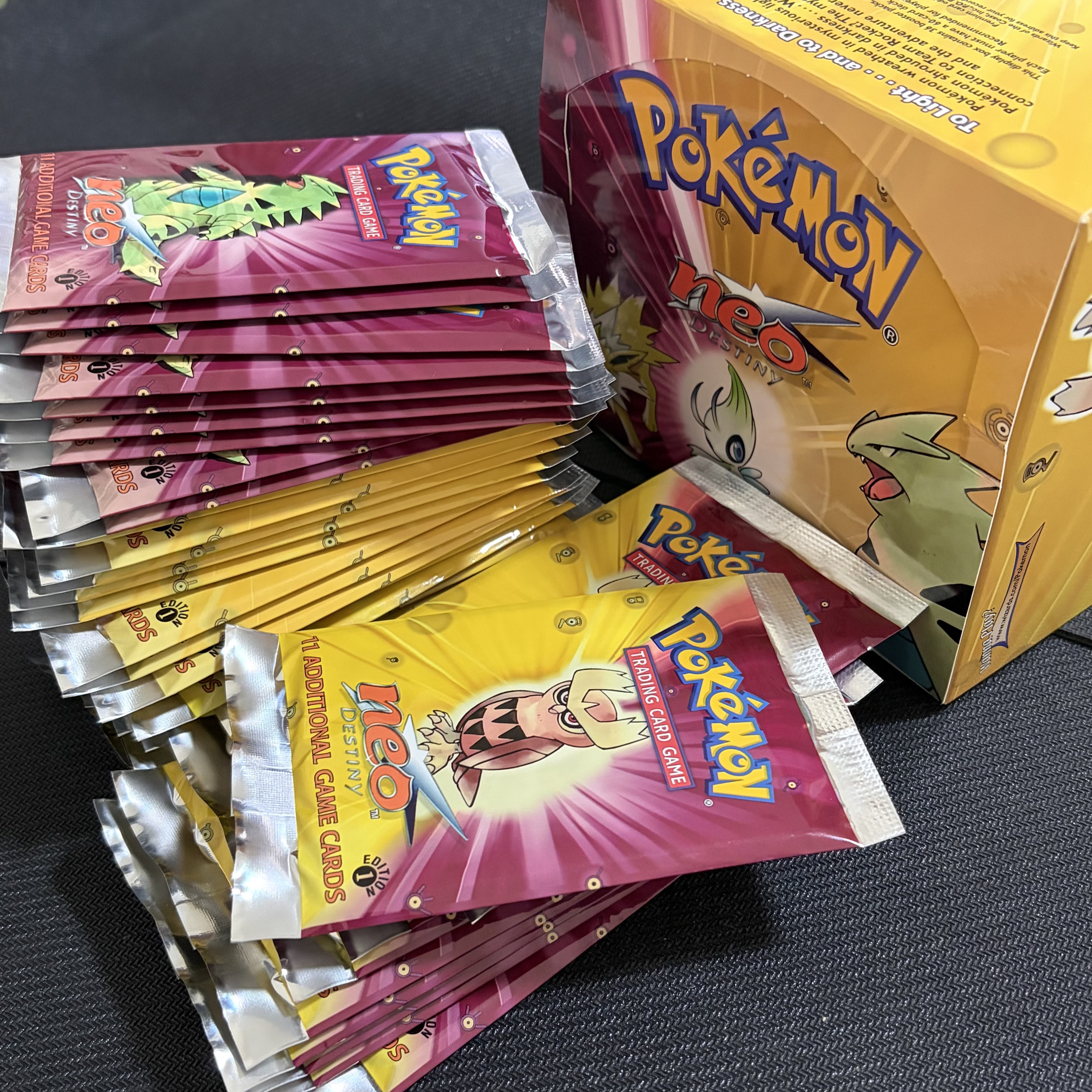 PKM Booster Pack TEAM ROCKET/B - Vintage Collectible Cards review and price