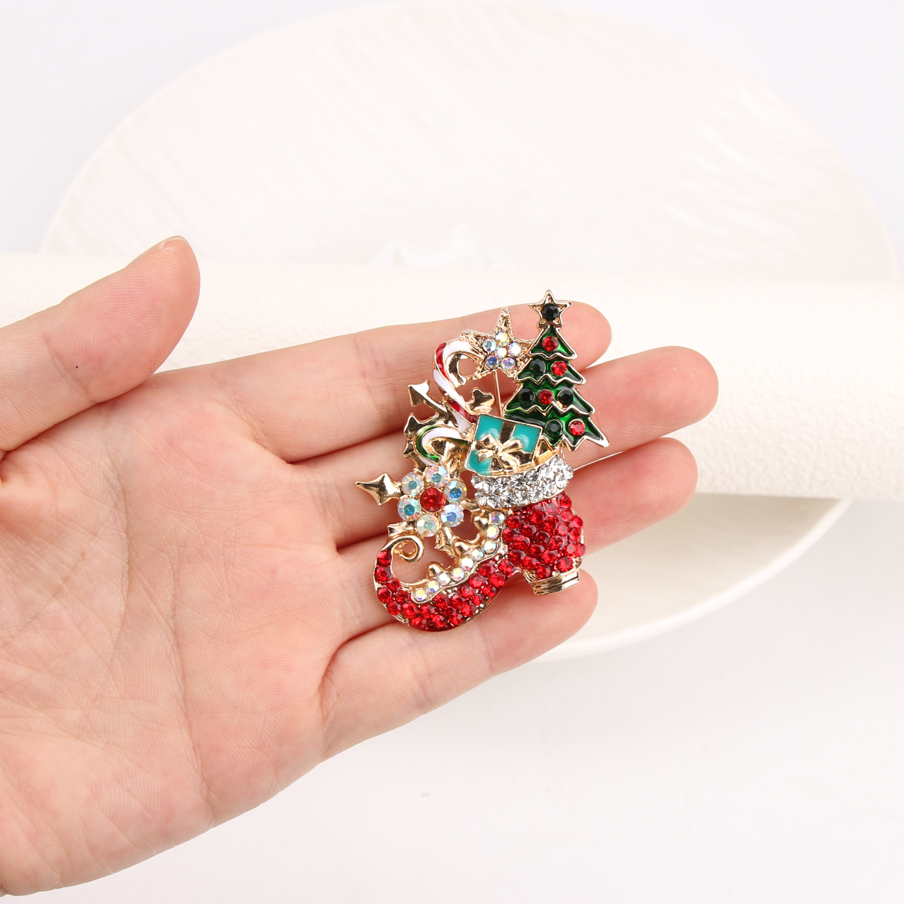 Christmas Collection Jewelry B - Vintage Collectible Santa review and price